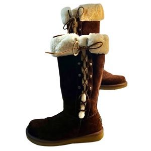 COPY - Women’s brown Eskimo style knee high UGG boots, sz 7